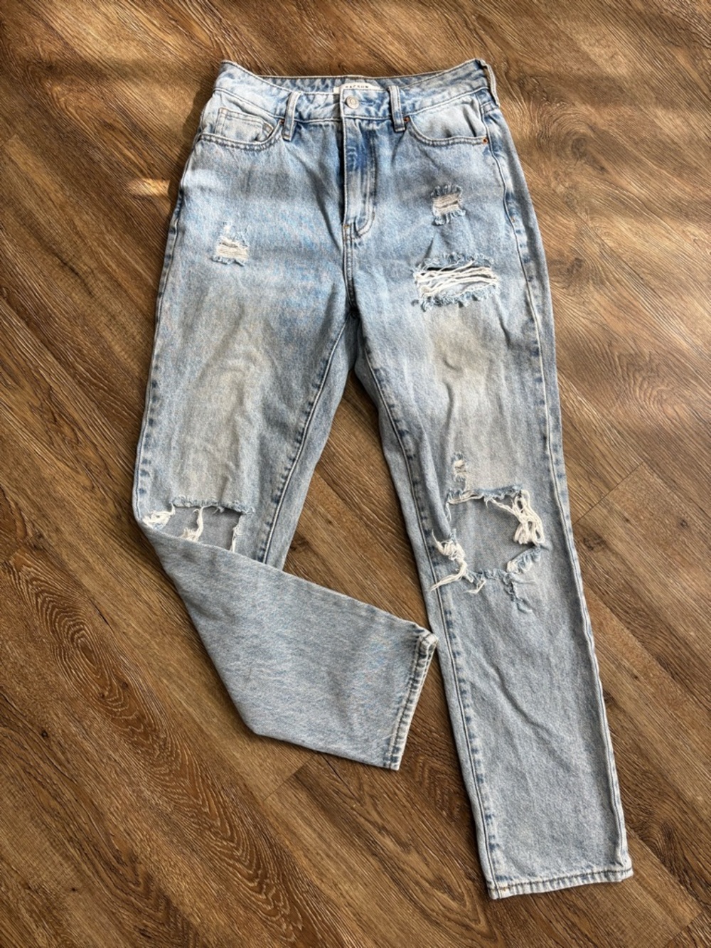 PacSun Light Wash Mom Jeans
